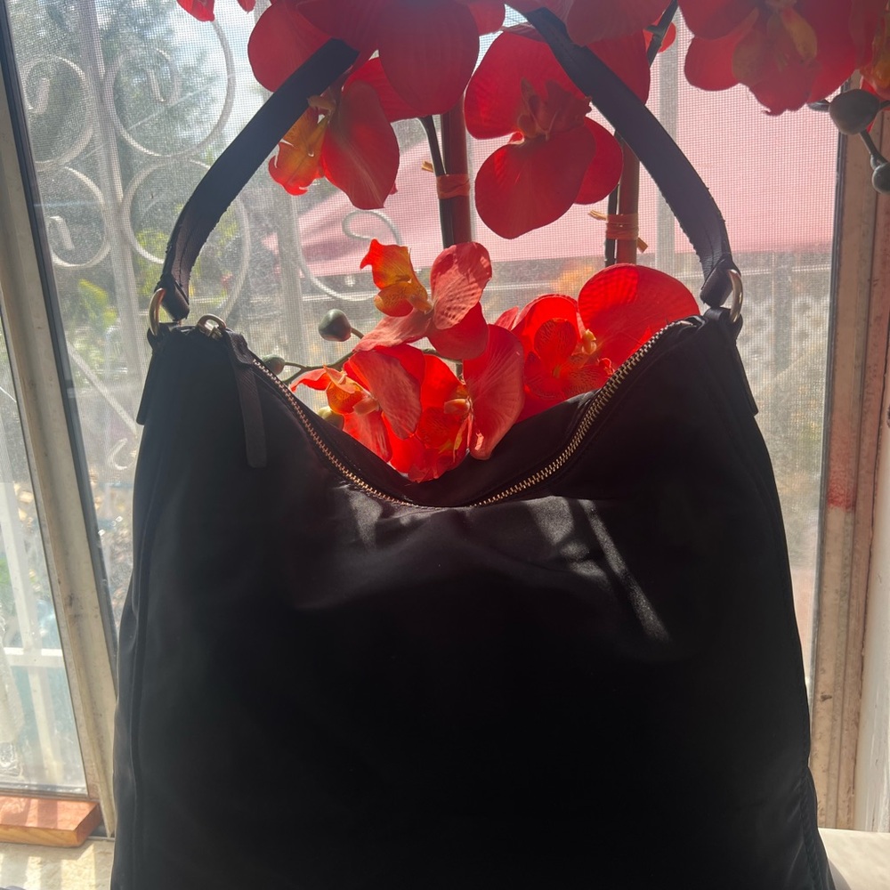 Elegant Black Women's Bag